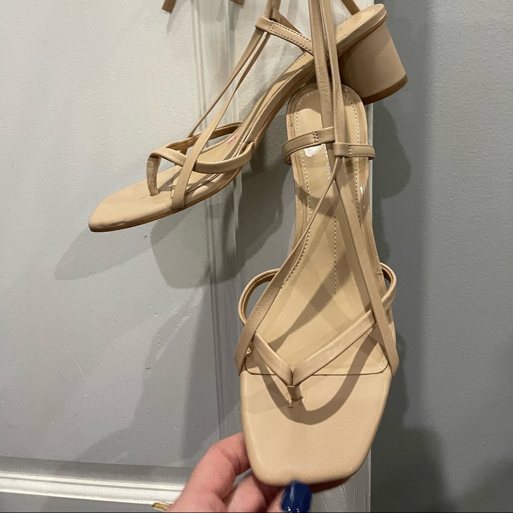 Gianni Bini strappy sandal with heel